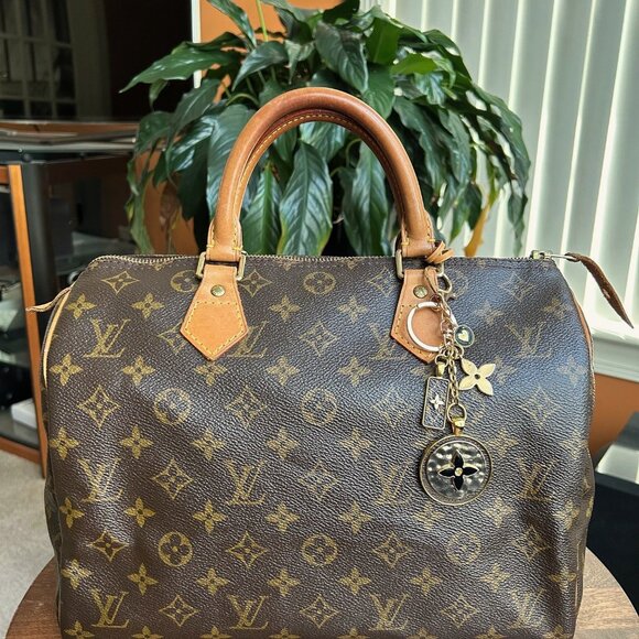 RUSTIC CLOVER Bag Charm Brown Black and Gold Tone - Picture 4 of 7